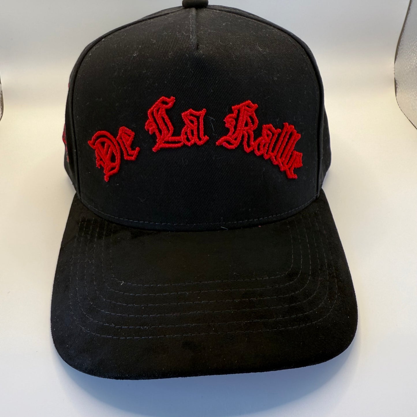 ELA De La Kalle Hat